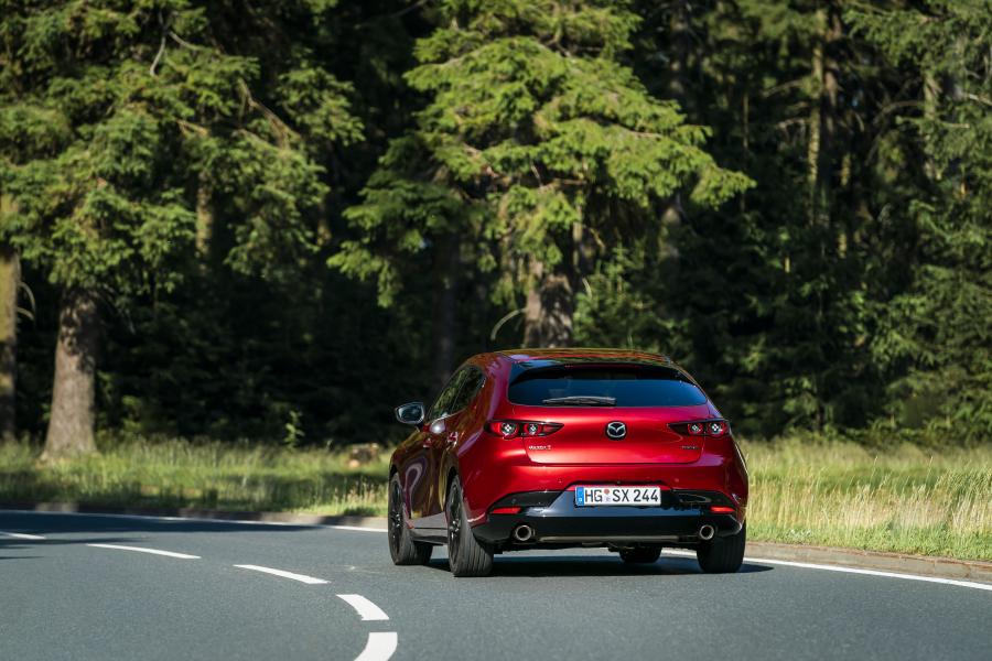  Mazda3 Skyactiv-X Hatchback (BP) 2019 года  (WW) (фото 25 из 34)